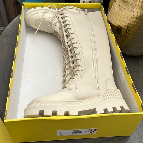 Circus by Sam Edelman Ina Lace-Up Boot in Ivory - Picture 2 of 10